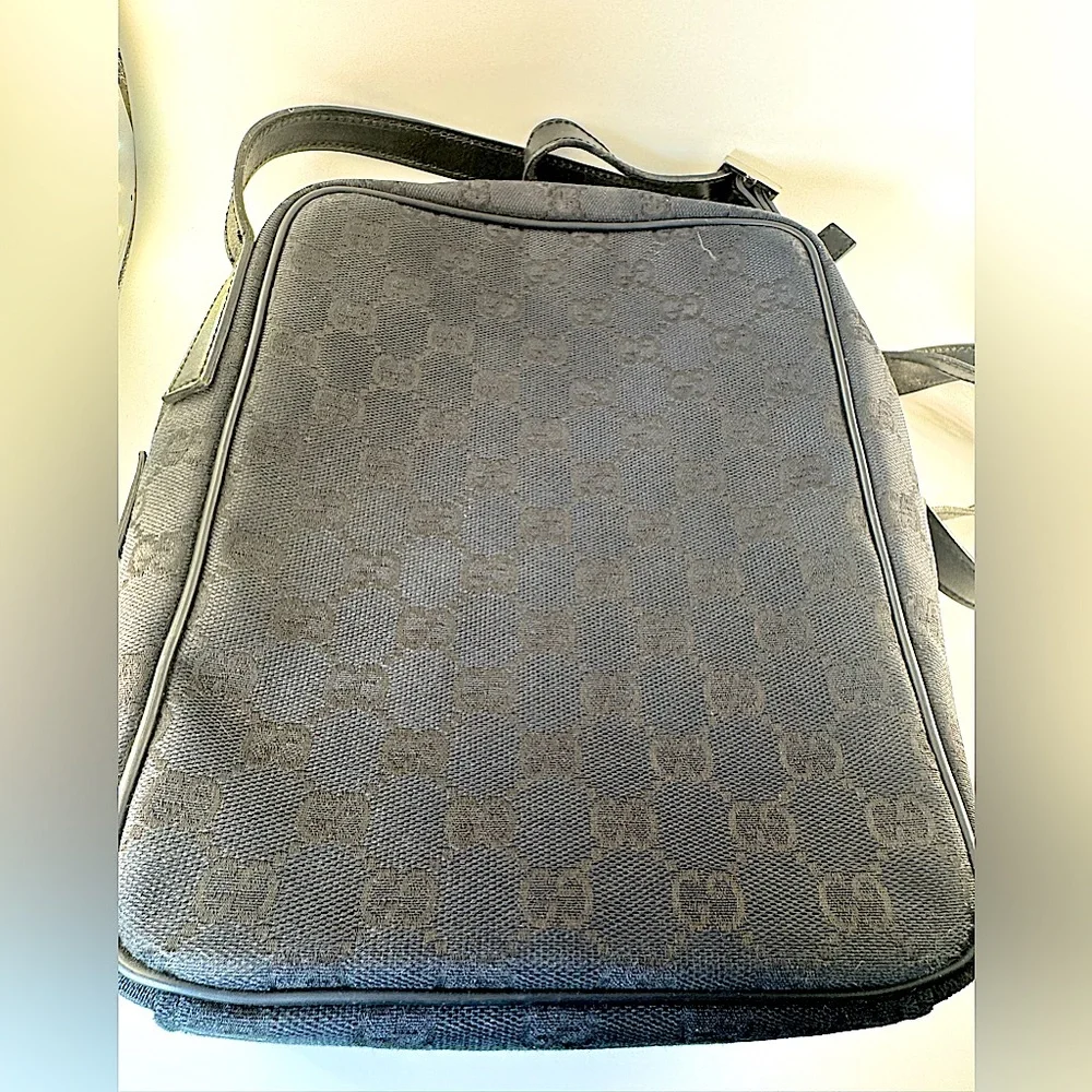 Gucci Monogram Messenger Crossbody Bag Vintage Early 2000s Rare Gucci GG EUC - Picture 3 of 16